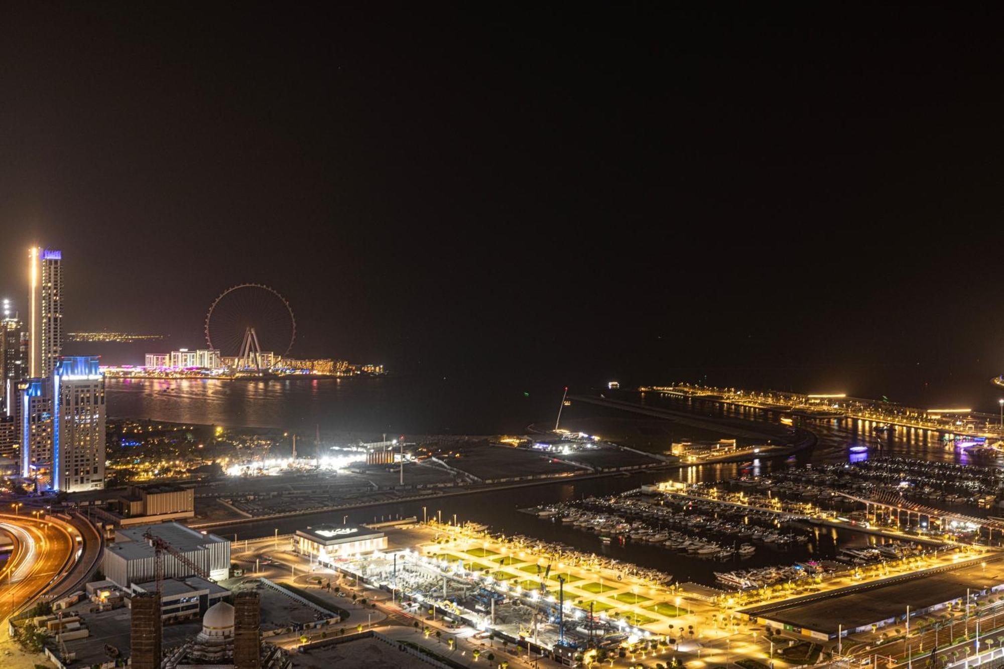 Capsule Experience Duplex - Panoramic Sea View - Nowmade La Marina Hostel ดูไบ ภายนอก รูปภาพ